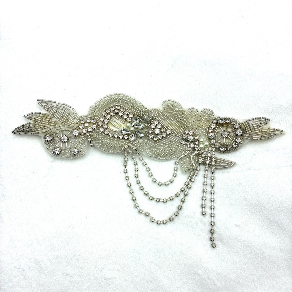 Accessories - Elegant Beaded Hair Accessory with Rhinestones